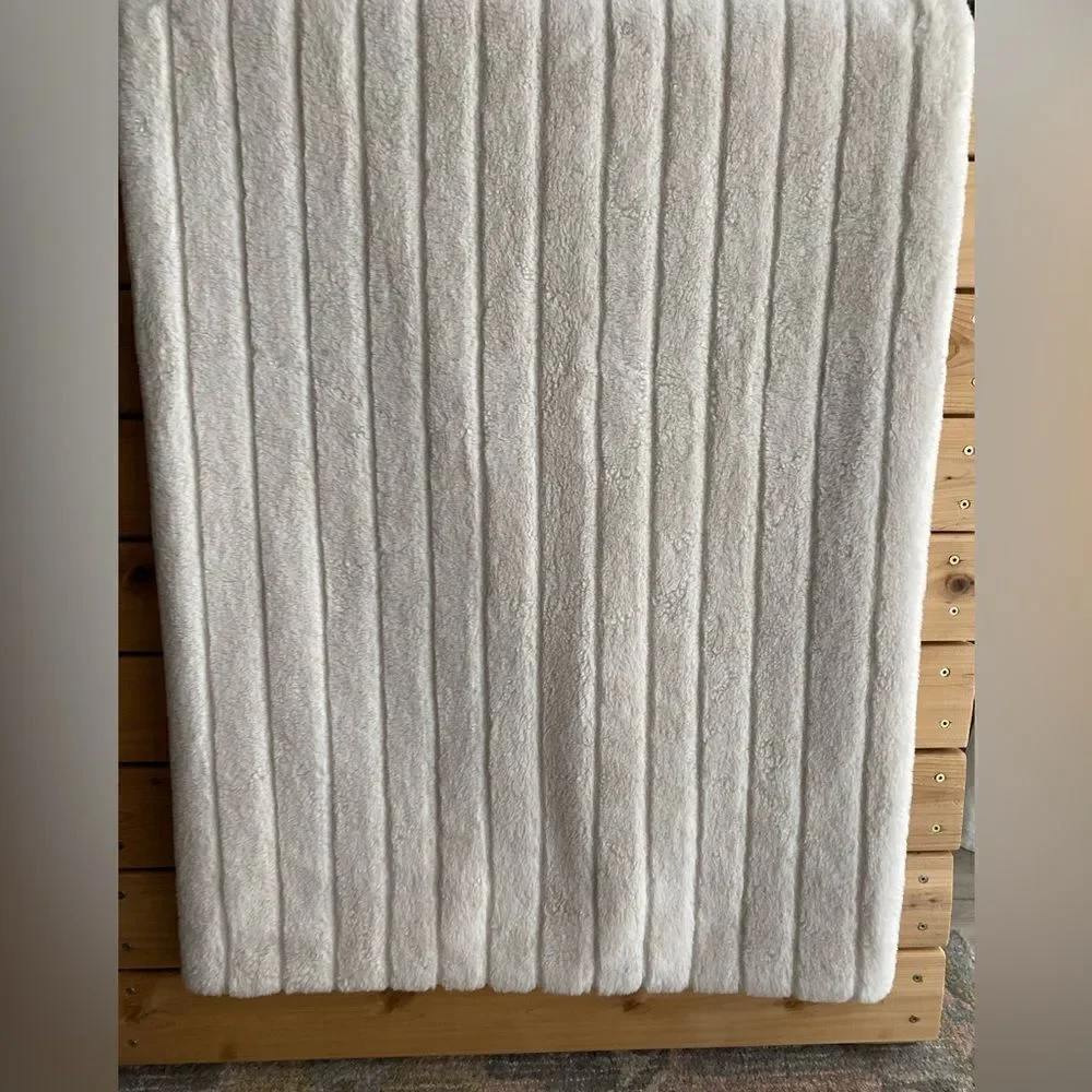Project 62 Ribbed Faux Fur Throw Blanket